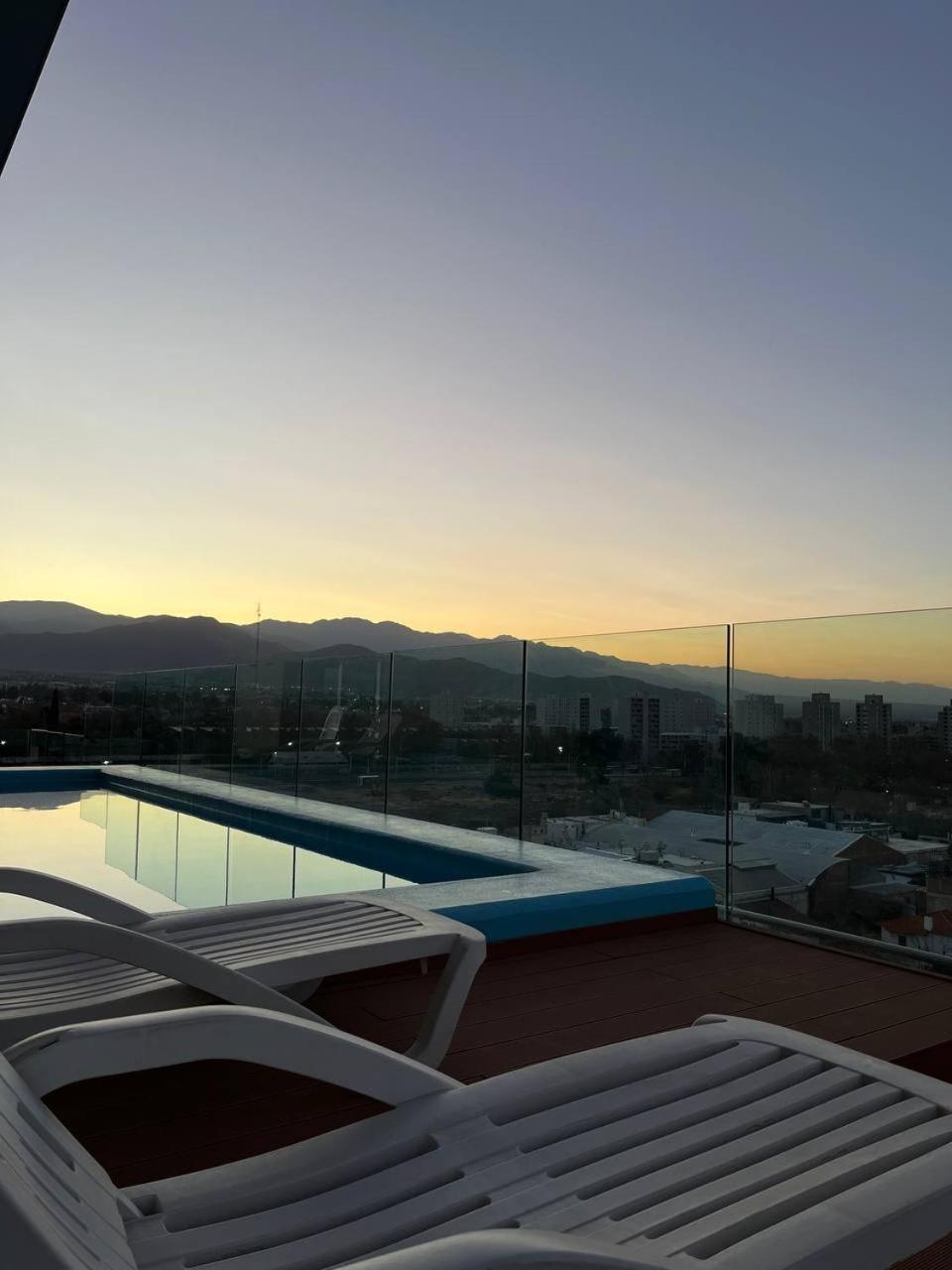 Apartamento Centrico Con Las Mejores Vistas De 门多萨 外观 照片
